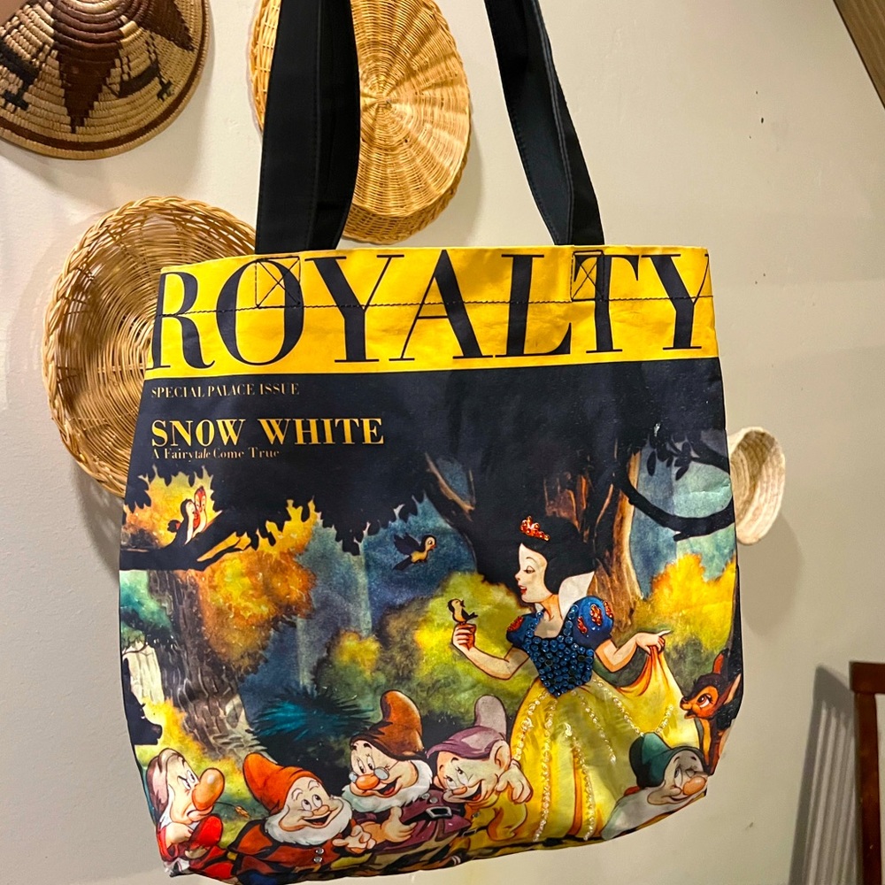 Snow White tote bag